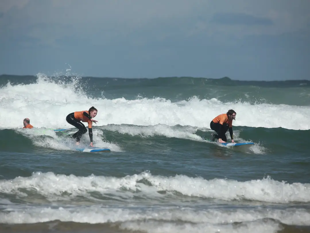 Aola Surf School