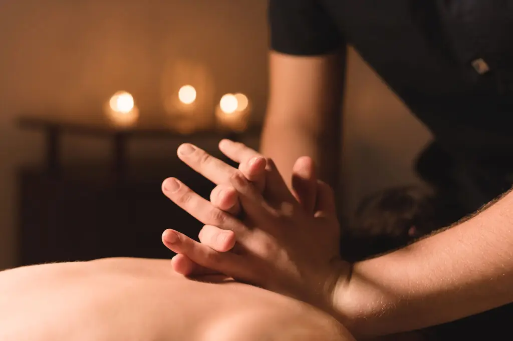Nicolas Giron Massage Bien-Être Et Deep Tissue