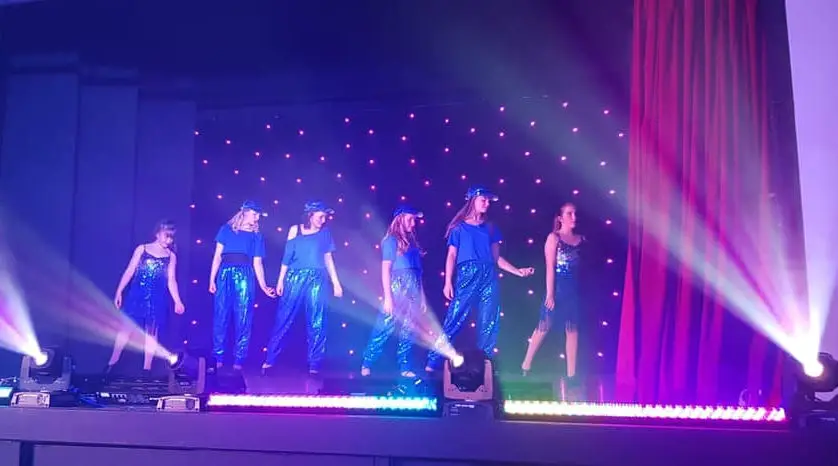L E Performing Arts