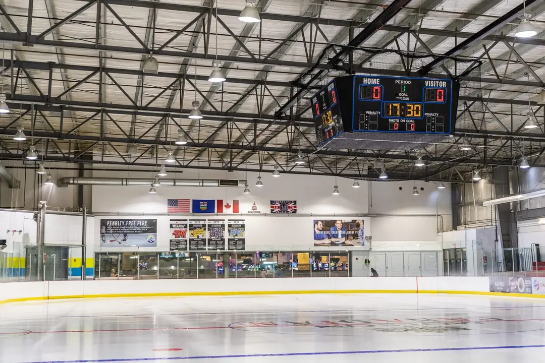 River Cree Twin Rinks