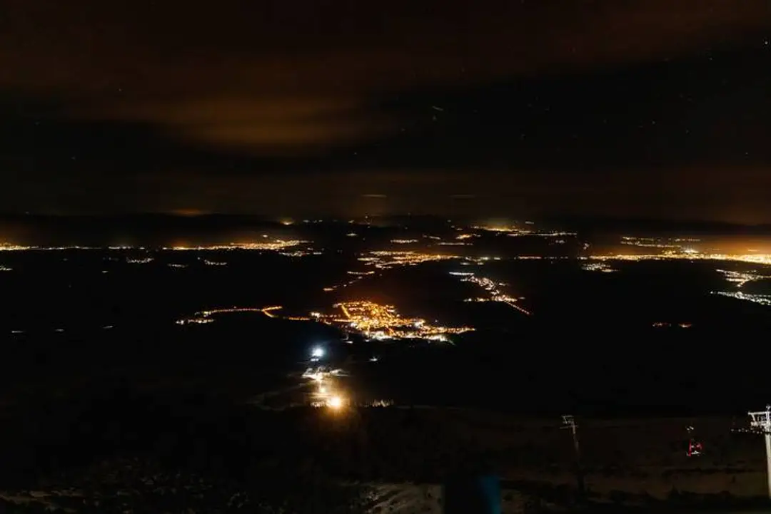 Ski resort Rocky Mountain Lake