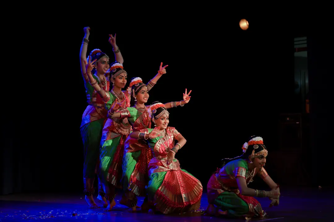 Vruksha Natyalaya