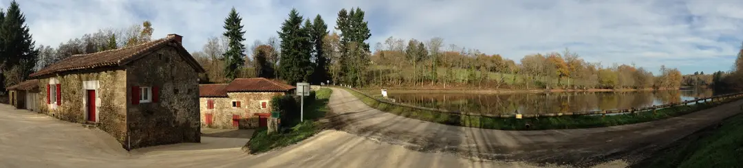 L' Étang du Moulin de Planchas - Pêche à la carpe - Charente