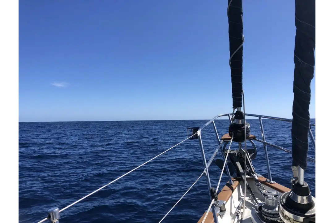 Underway Sailing
