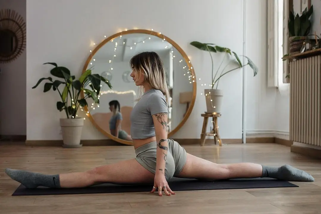 HOLY YOGA