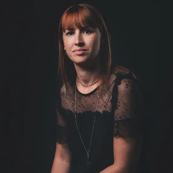 Emilie Chotard Sophrologue. Hypnotherapeute. MO(EMDR), Coach parental. Coach d'entreprise.