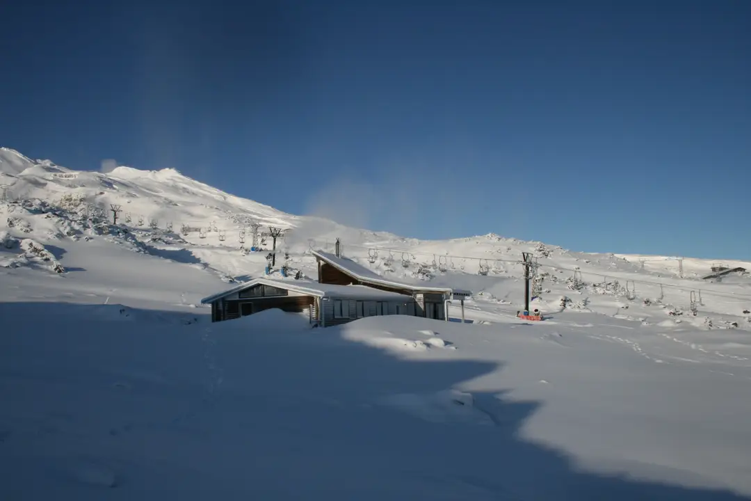 Victoria Hut
