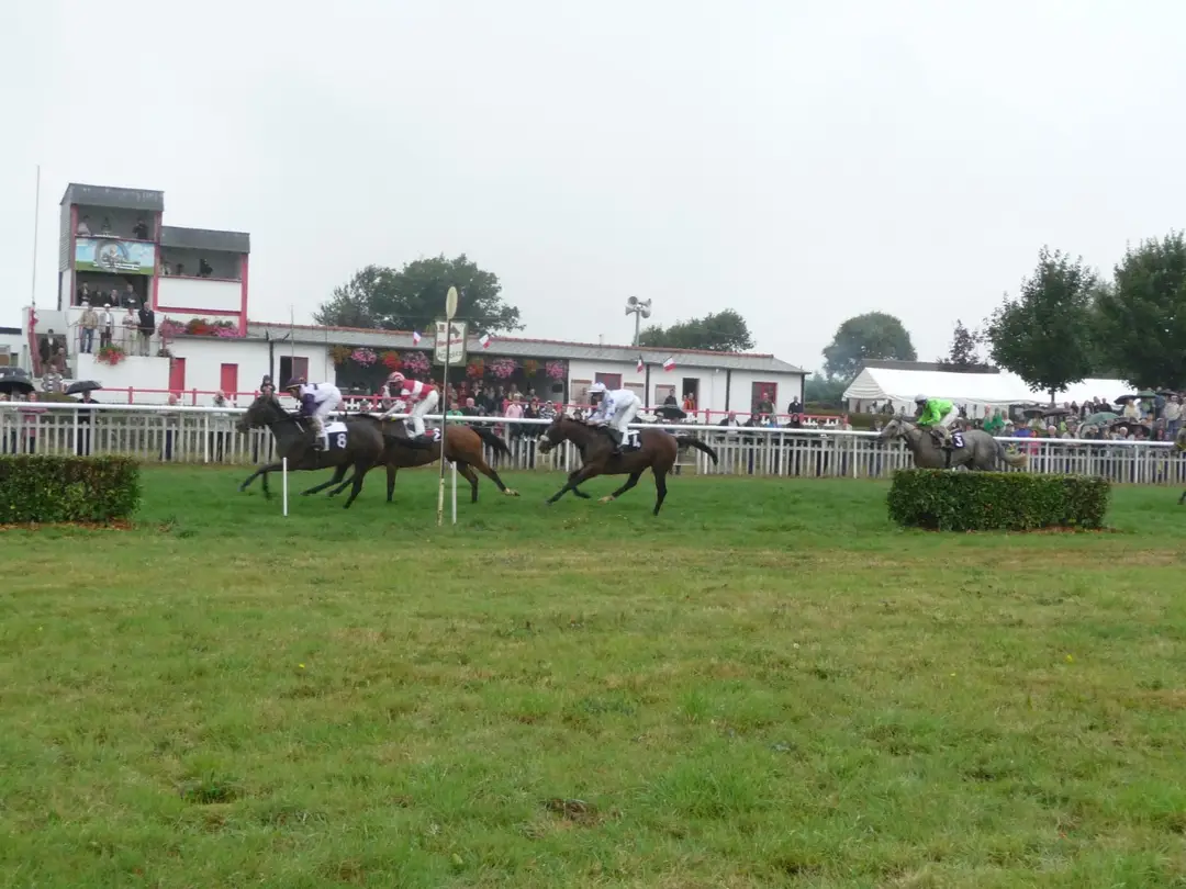 Hippodrome des Vélizées