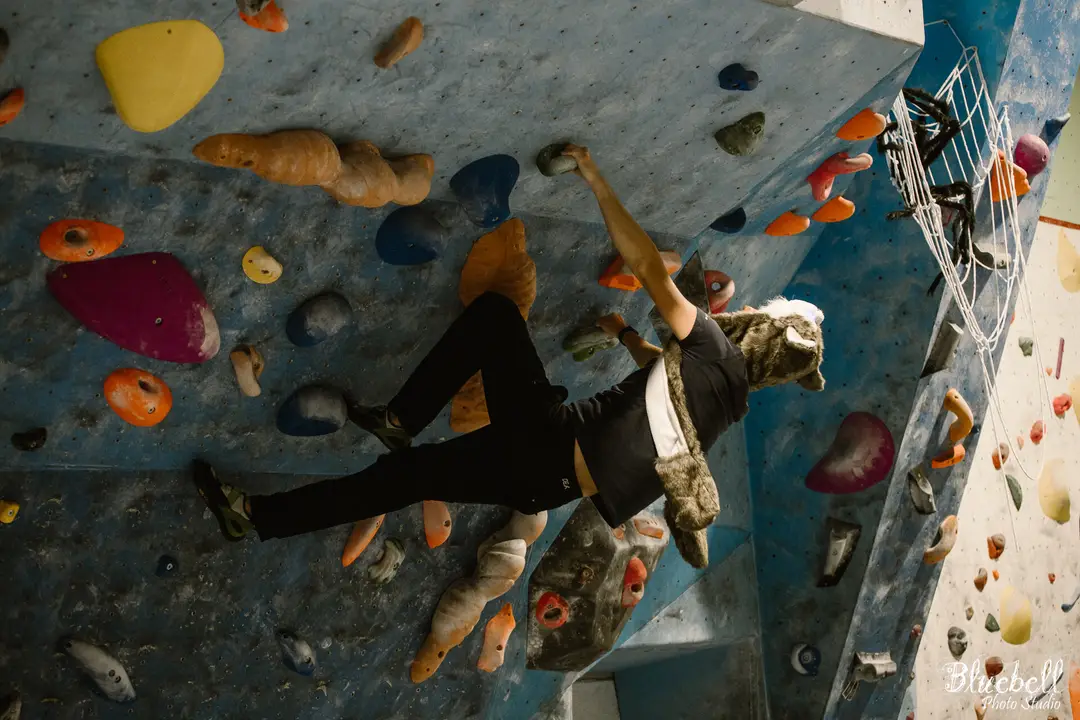 Boulder Central - Indoor Climbing