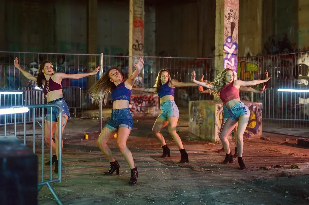 H&T Dance Group