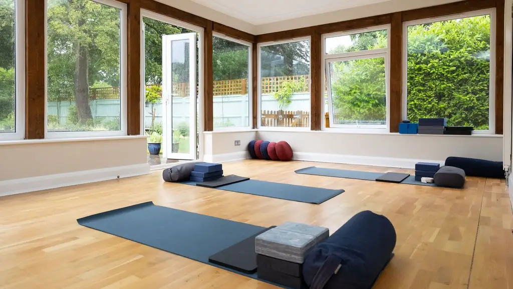 Sara Mayne - Somatic Movement, Yoga, Tai Chi, Qi Gong