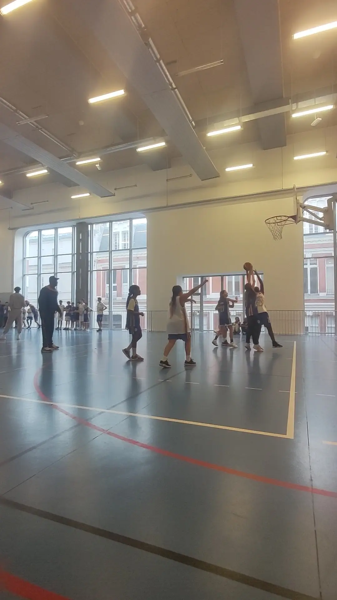 PARIS Basket