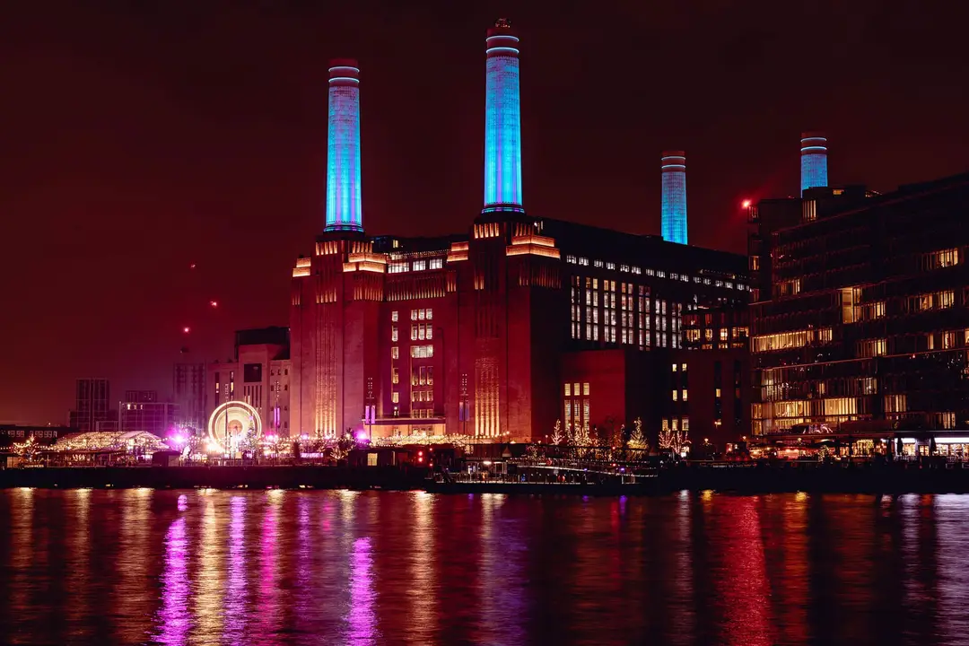 Glide at Battersea Power Station