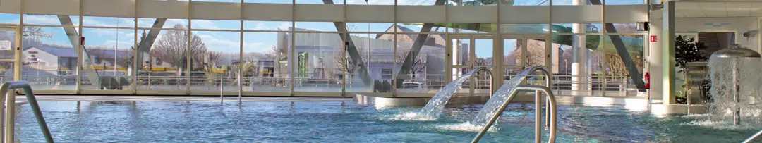 Piscine de la Vallée dorée