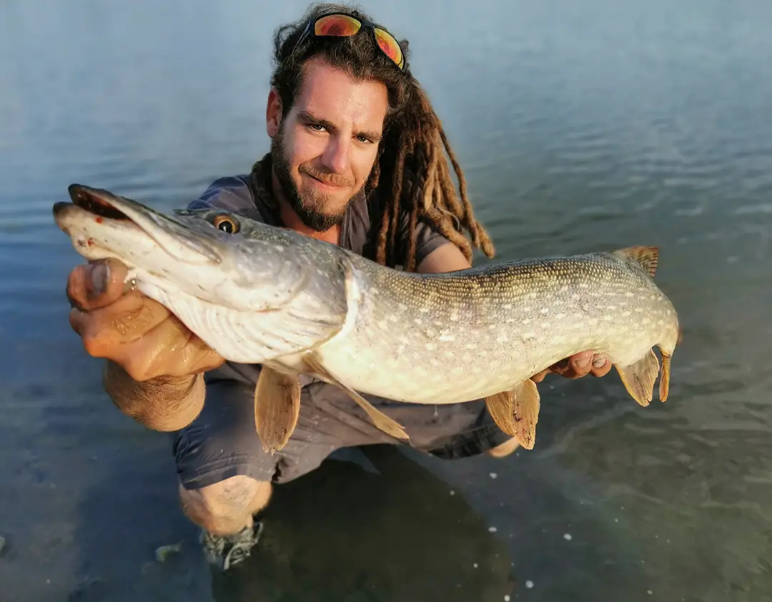ANTOINE GAUTHIER MONITEUR GUIDE DE PECHE