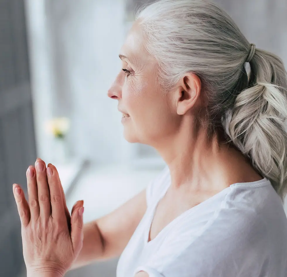 Seamseezy Kundalini Yoga
