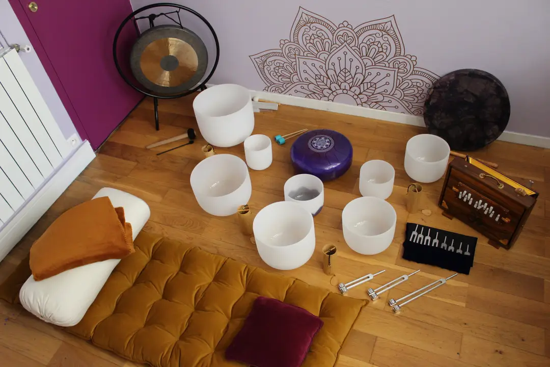 Ajna Yoga Sonothérapeute, Professeur De Yoga, Praticienne Reiki Usui