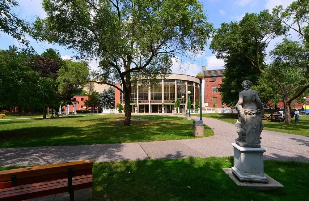 Columbus Centre