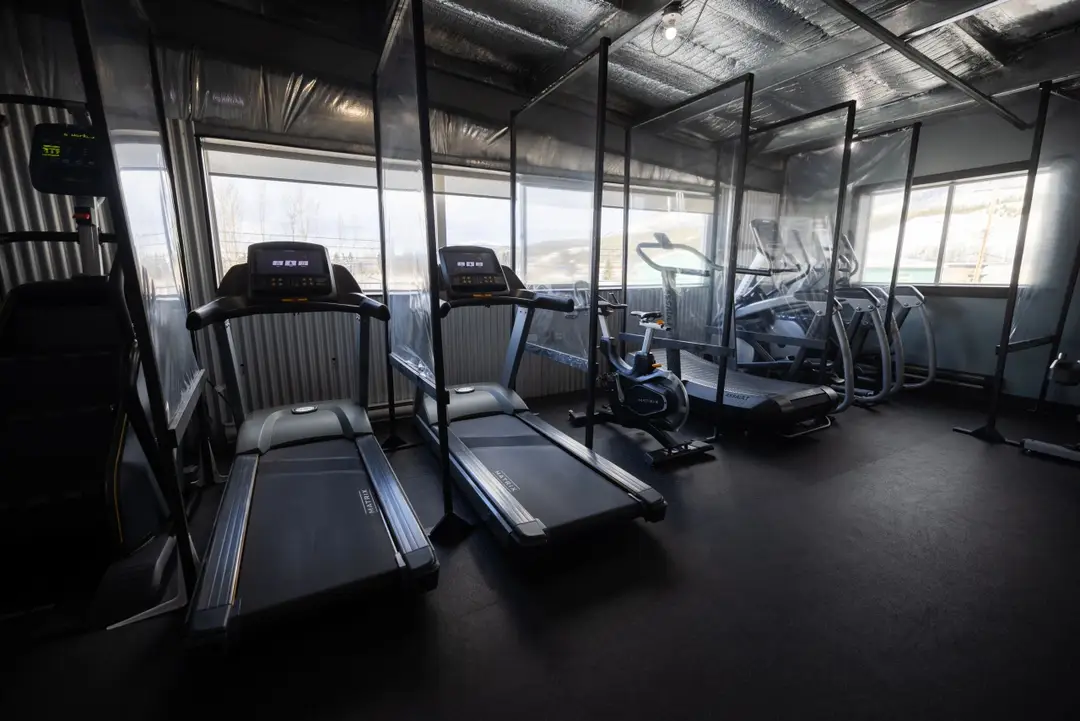 Golden's Gym