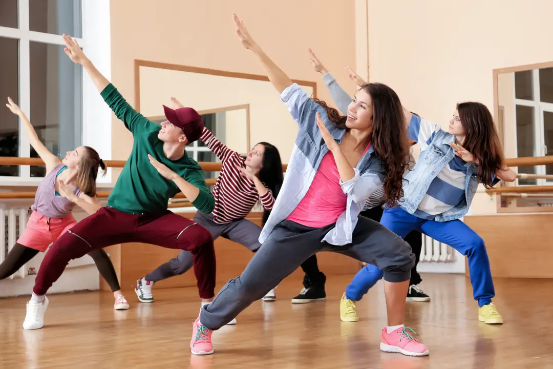 MORE DANCE ACADEMY