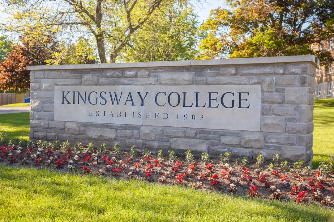 THE KING FITNESS COMPLEX