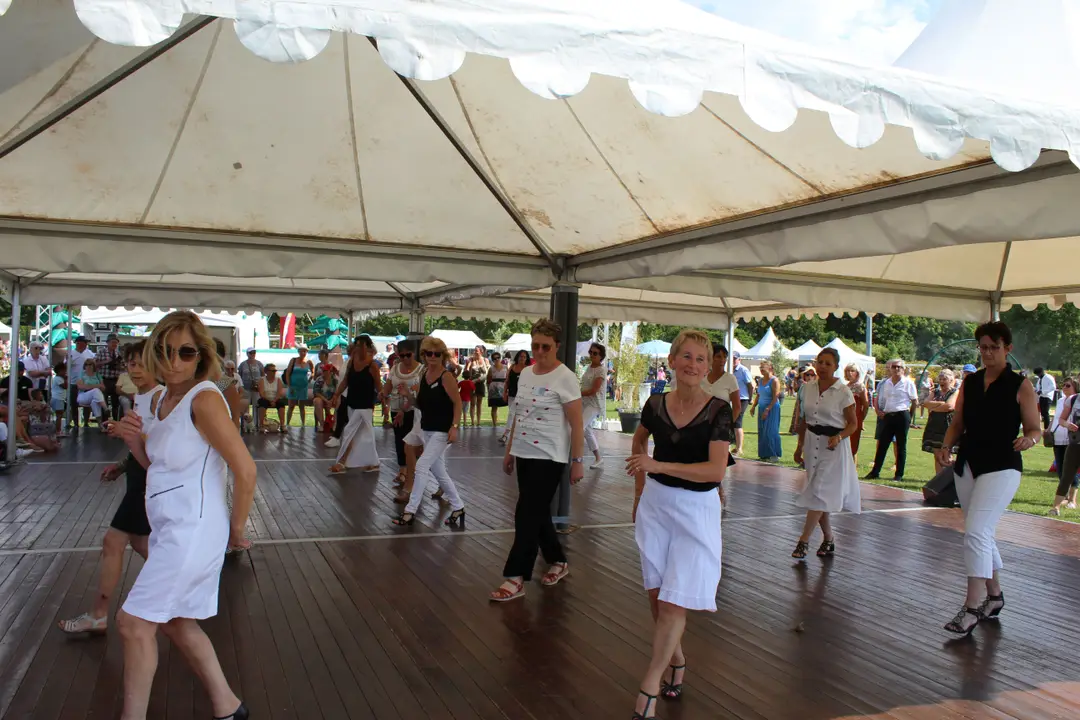 CORM'ELLA DANSE