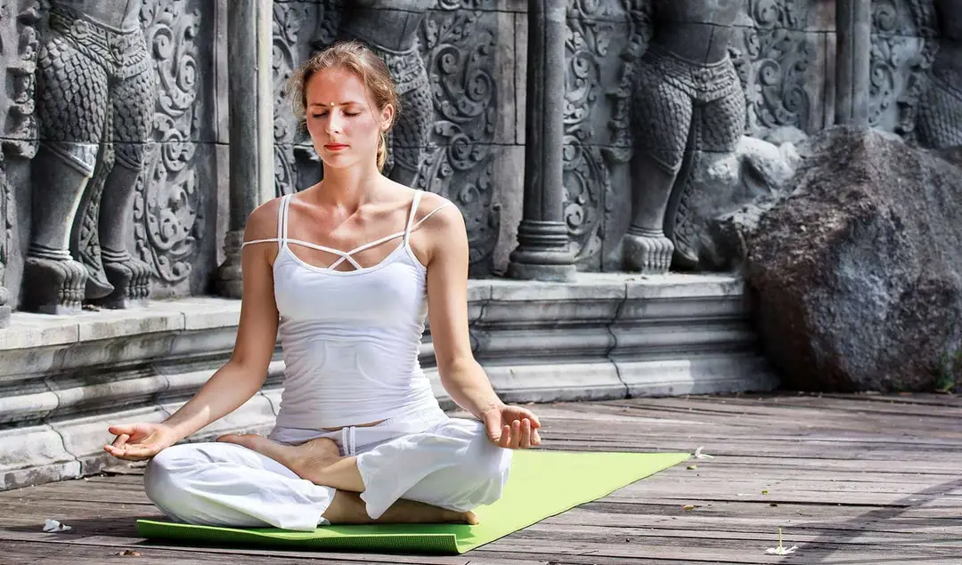 Sarah Stratton-Hine Yoga and Reiki Healing - North Devon