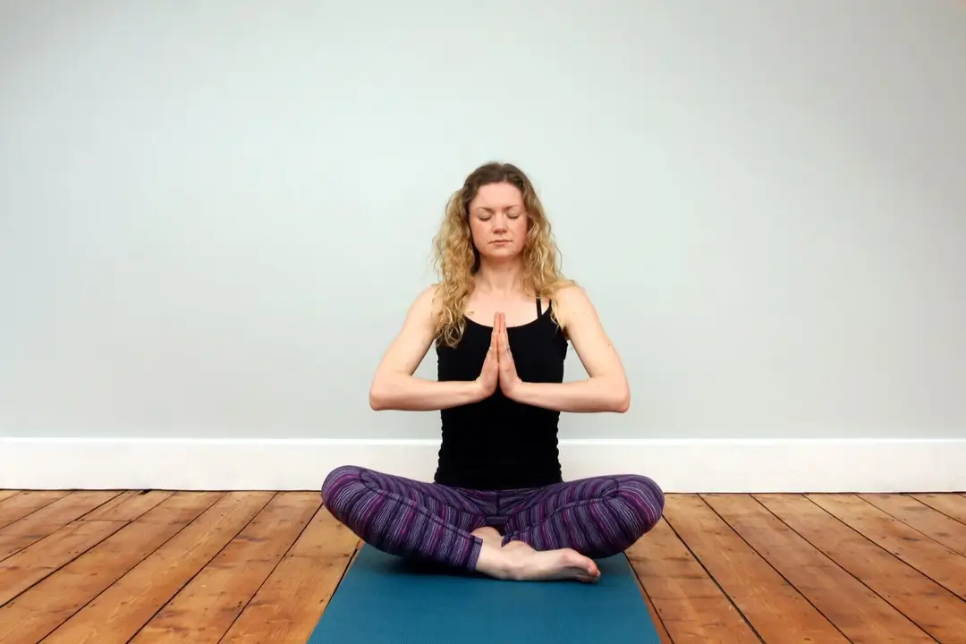 Chloe Tully Yoga