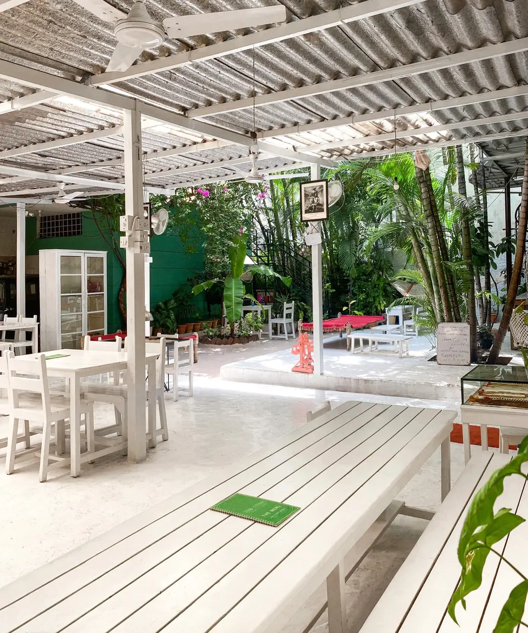 Yogisthaan.Yogastudio