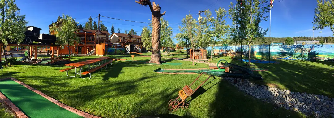 Elizabeth Lake Lodge