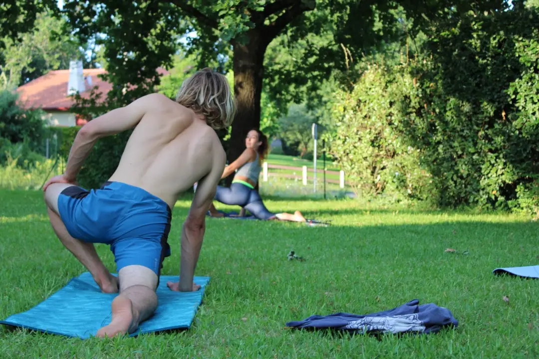 FITNESS YOGA MASSAGES Studio Fit perception