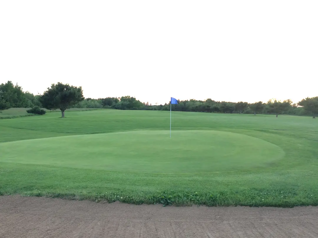 Coyote Hill Golf Course & Driving Range
