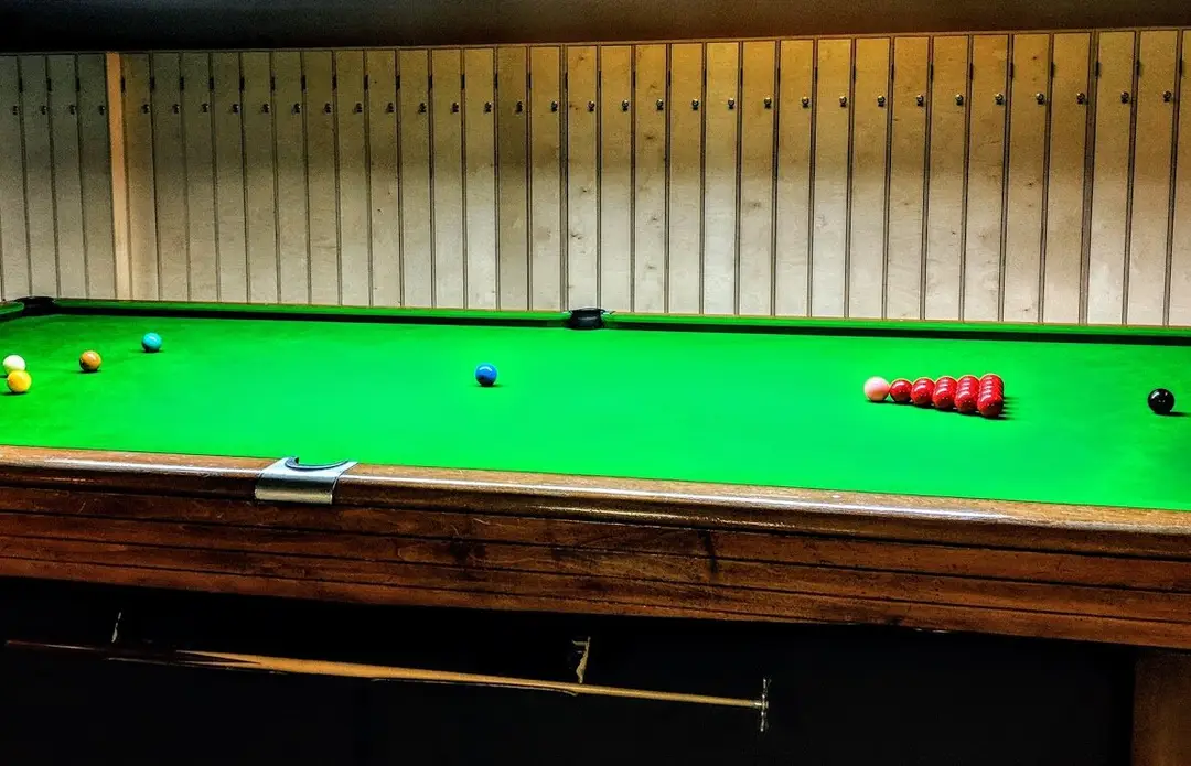 Resto Billard Snooker La Bande Au Coin