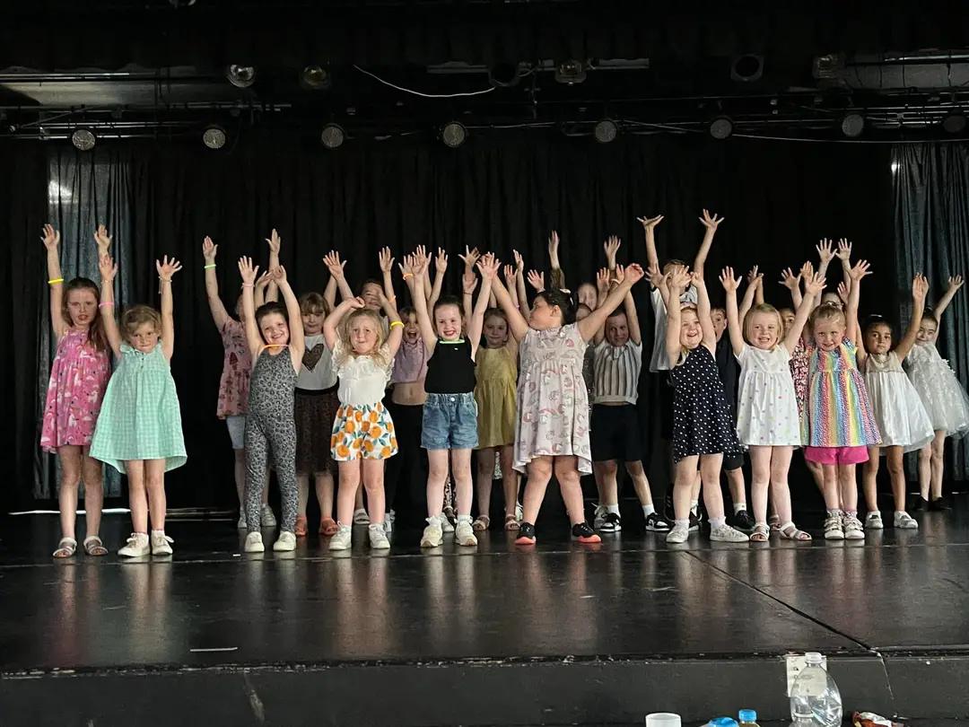 AMG Dance
