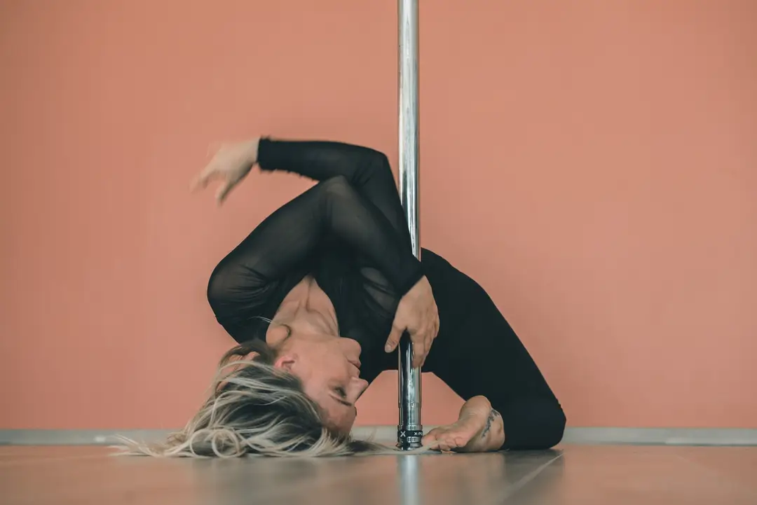 Studio Leitmotiv - Pole Dance Saint Julien Hoop Tissue Air