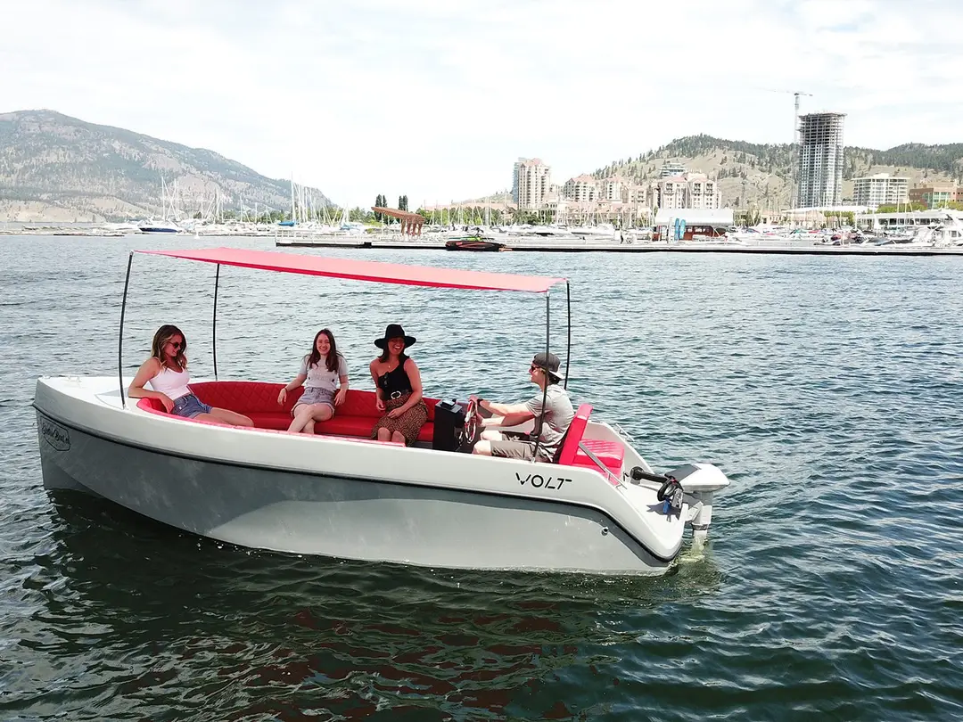 Ogopogo E Boat