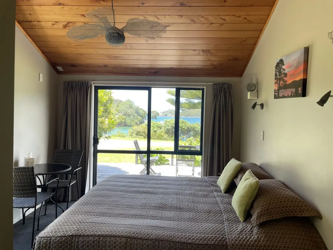 Great Barrier Lodge