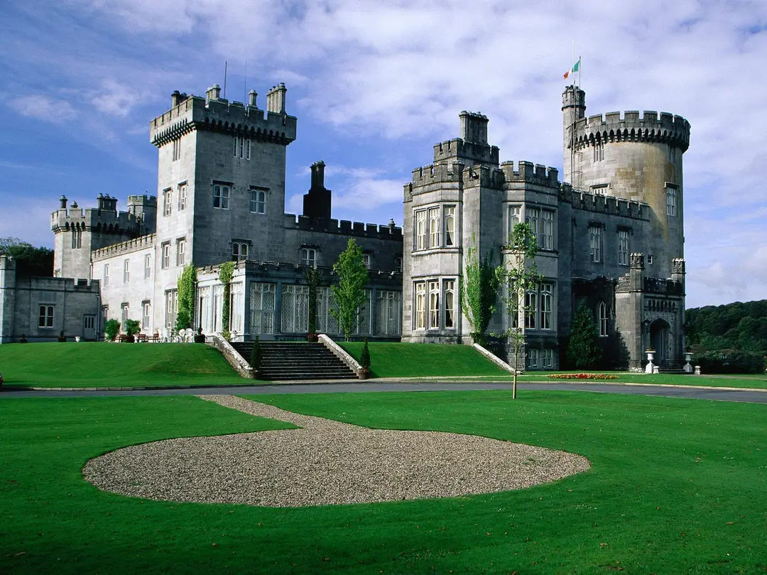 Castlefergus Riding Stables