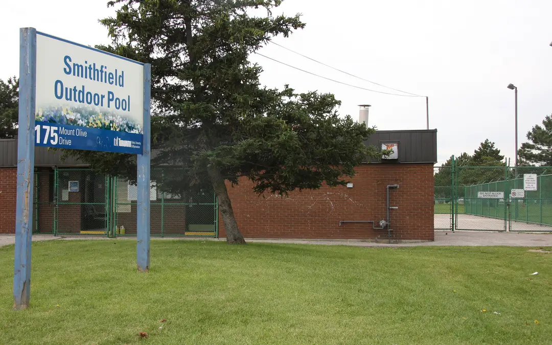 Smithfield Park Outdoor Pool