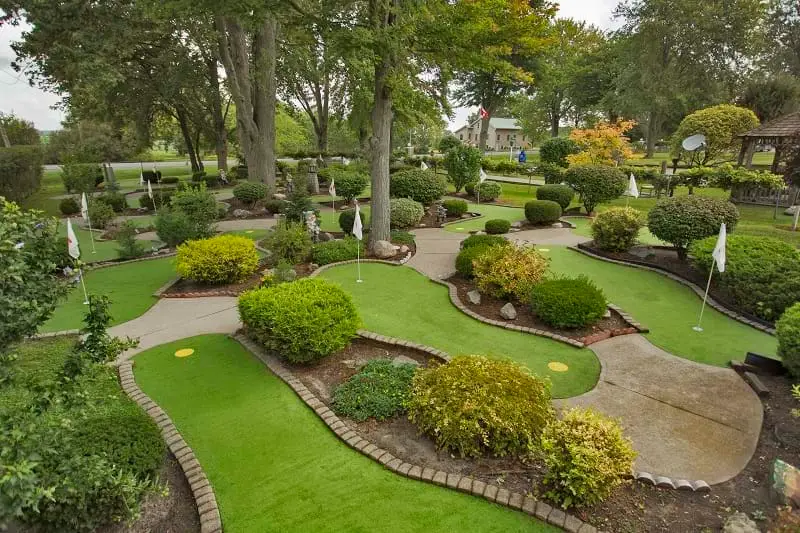 Highland Mini-Golf