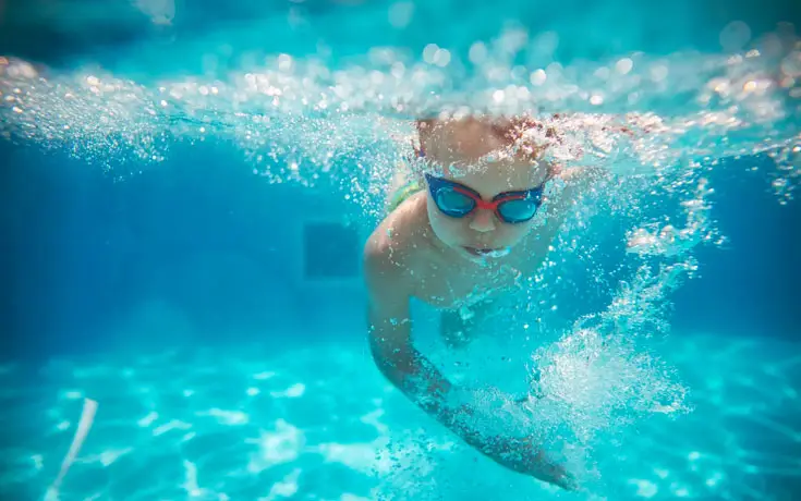 Colin Bull Swimming
