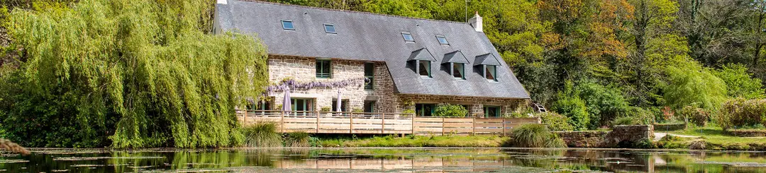 Gîte Moulin la Salmonière (Grand gîte de groupe piscine Bretagne)