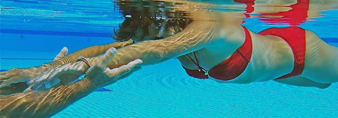 Le Pied Dans L'eau