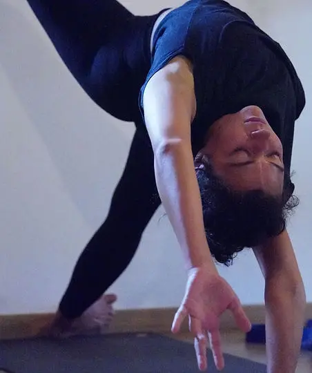 Anas Fajardo Yoga