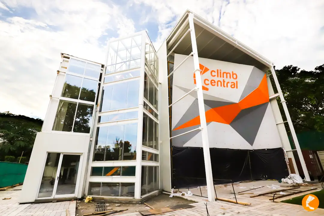 Climb Central Delhi - Indoor Rock Climbing & Dining