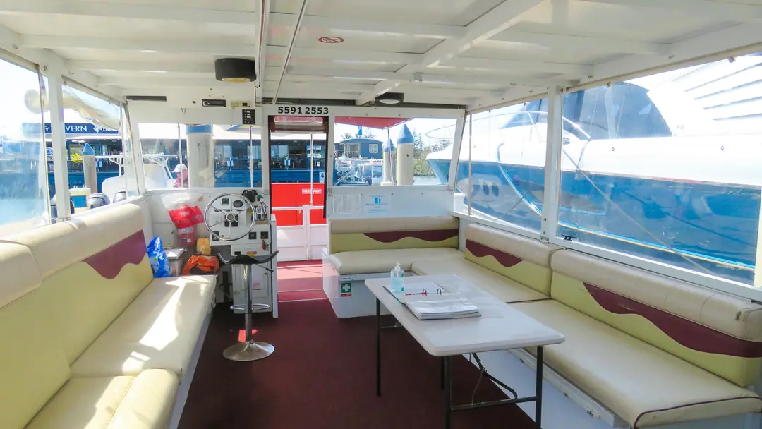 Mirage Boat Hire and cruises main beach