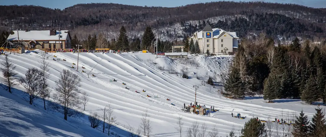 Snow Tubing - Snow Adventures Laurentians