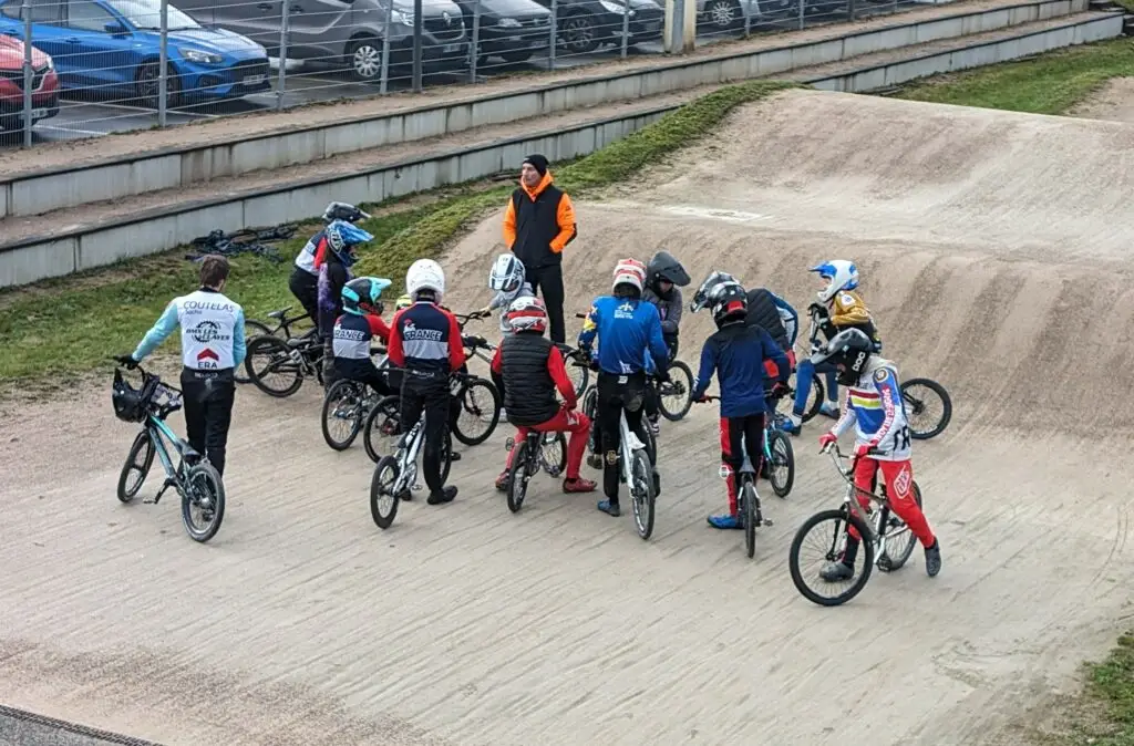 BMX LES CLAYES SOUS BOIS