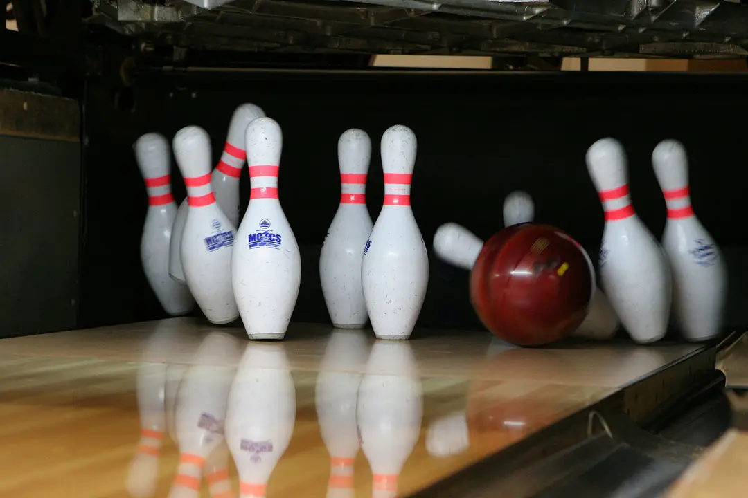 Hi-Way Bowl