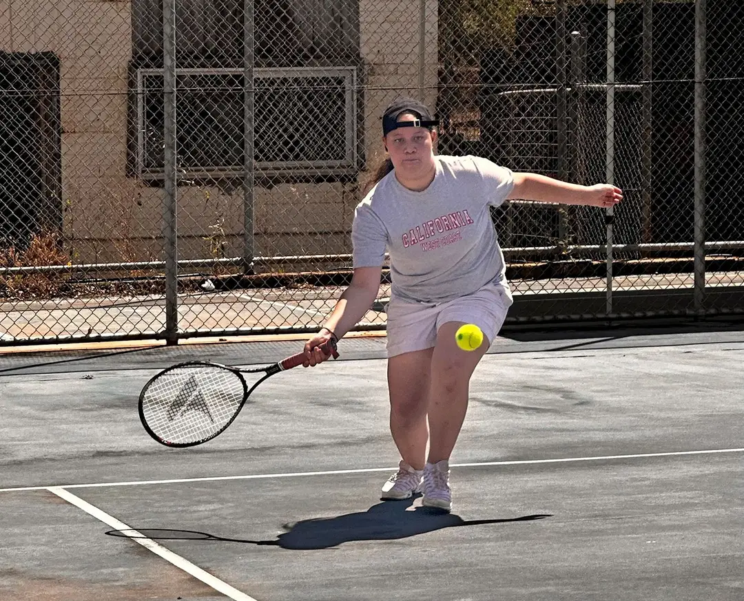 Tennis Gove